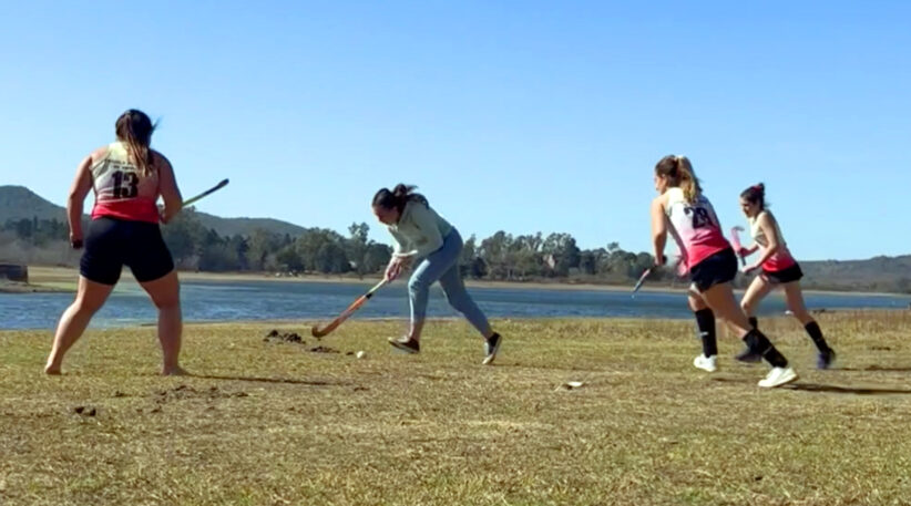 Partie de Kockey sur gazon — une année scolaire et familiale en Argentine