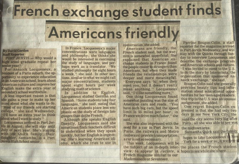 Annaïck à la une du journal de sa région à l'occasion de son séjour scolaire aux USA en 1985 - PIE