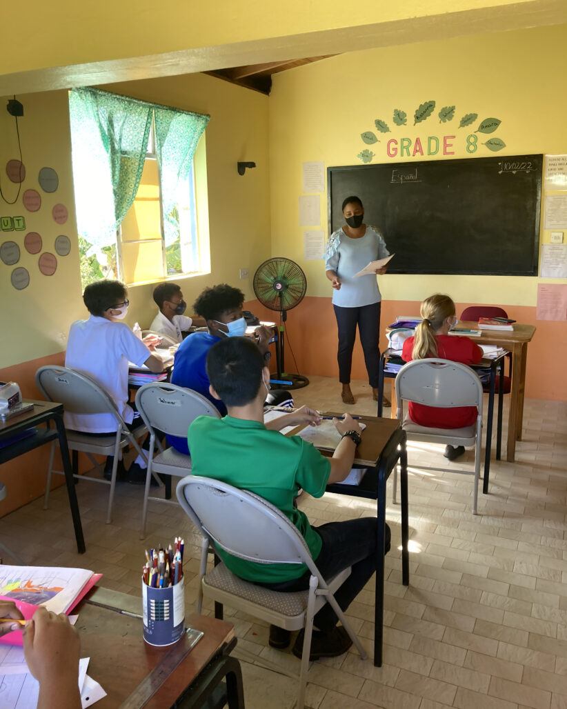 PIE — Une année à l'école et en famille à sainte Lucie (4)