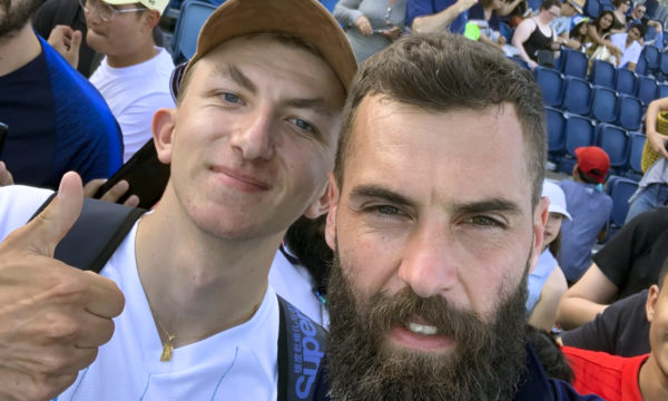 Mathis rencontre Benoît Paire à l\\\'occasion de l\\\'Open d\\\'Australie ! La vie d\\\'un jeune Français, lycéen australien, le temps d\\\'une année scolaire - PIE