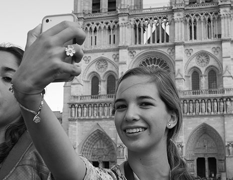 Marla, Colombienne, participante au séjour d'une année scolaire en France, lors du stage d'orientation