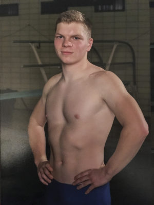 Tom, participant PIE au séjour d'une année en High School aux USA - Entraînement de natation